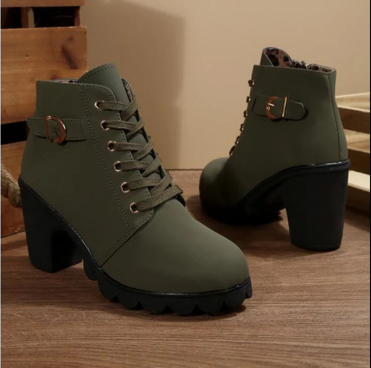 LUME / BOTAS ELEGANCIA URBANA